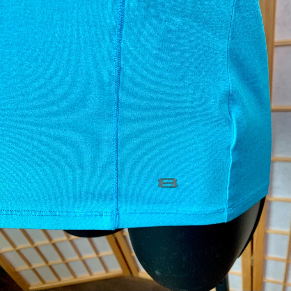 Layer 8 Performance Workout Tee - Picture 2 of 6